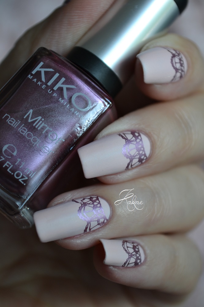 Kakine Nail Art Lunule en dentelle