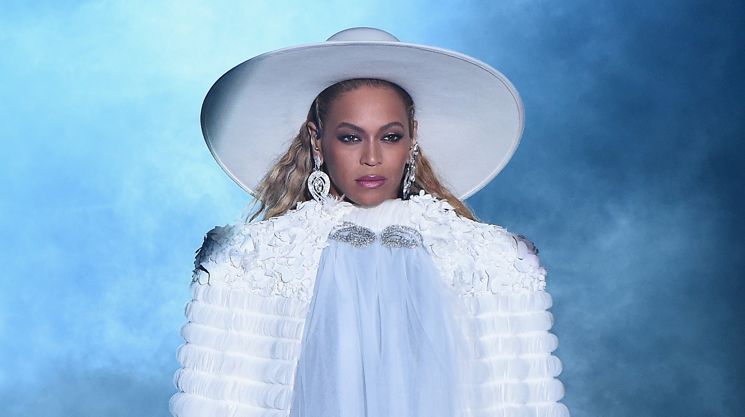 Beyoncé canta medley de ‘LEMONADE’ no VMA Rolling Soul