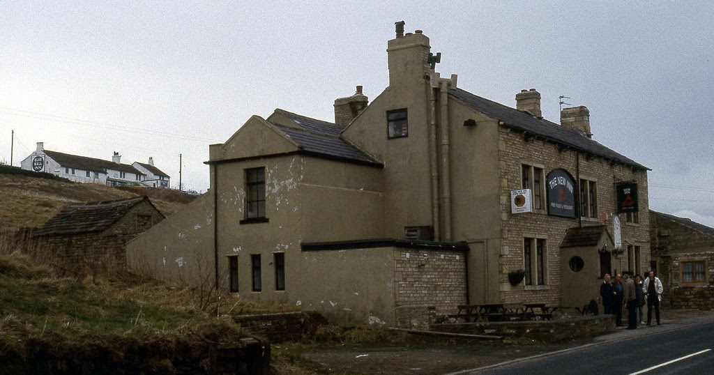 Clarke Chronicler's Pubs 150 New Inn Ripponden