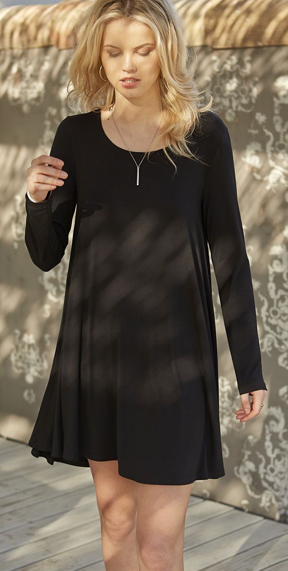 Women's fashion Jersey knit loose black dress with long sleeves