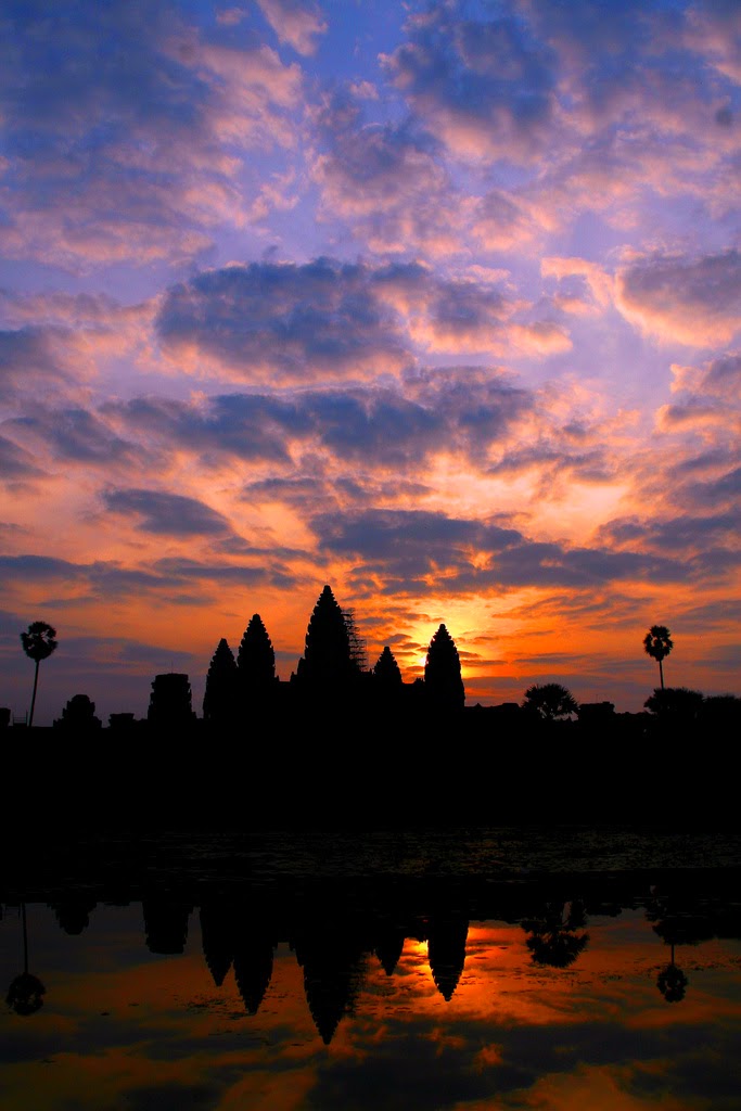 Angkor Wat, Cambodia | 10 Places to See Beautiful Sunset Around The World Angkor Wat, Cambodia | 10 Places to See Beautiful Sunset Around The World