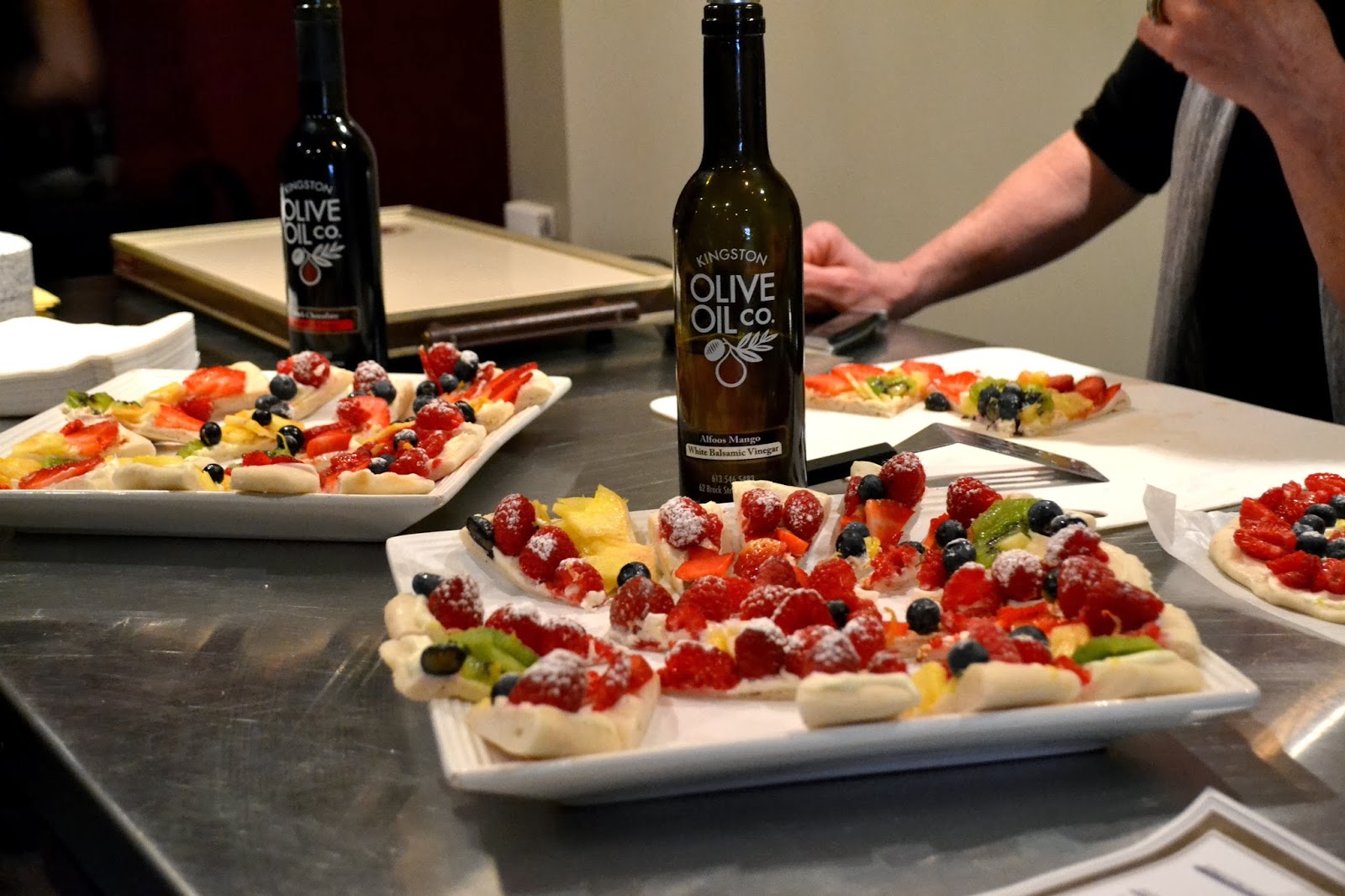 The Staycationer Kingston Olive Oil Company Food Demo Gourmet Pizza