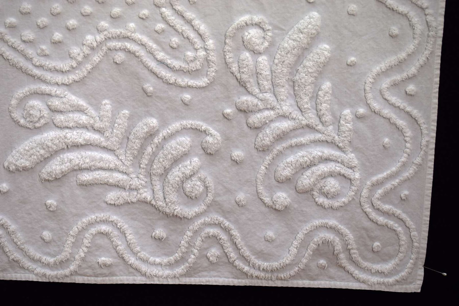 QuiltsVintage and Antique White on White Candlewick Spread