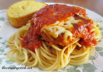 A Busy Mom's Slow Cooker Adventures: Chicken Parmesan - Guest Post from ...