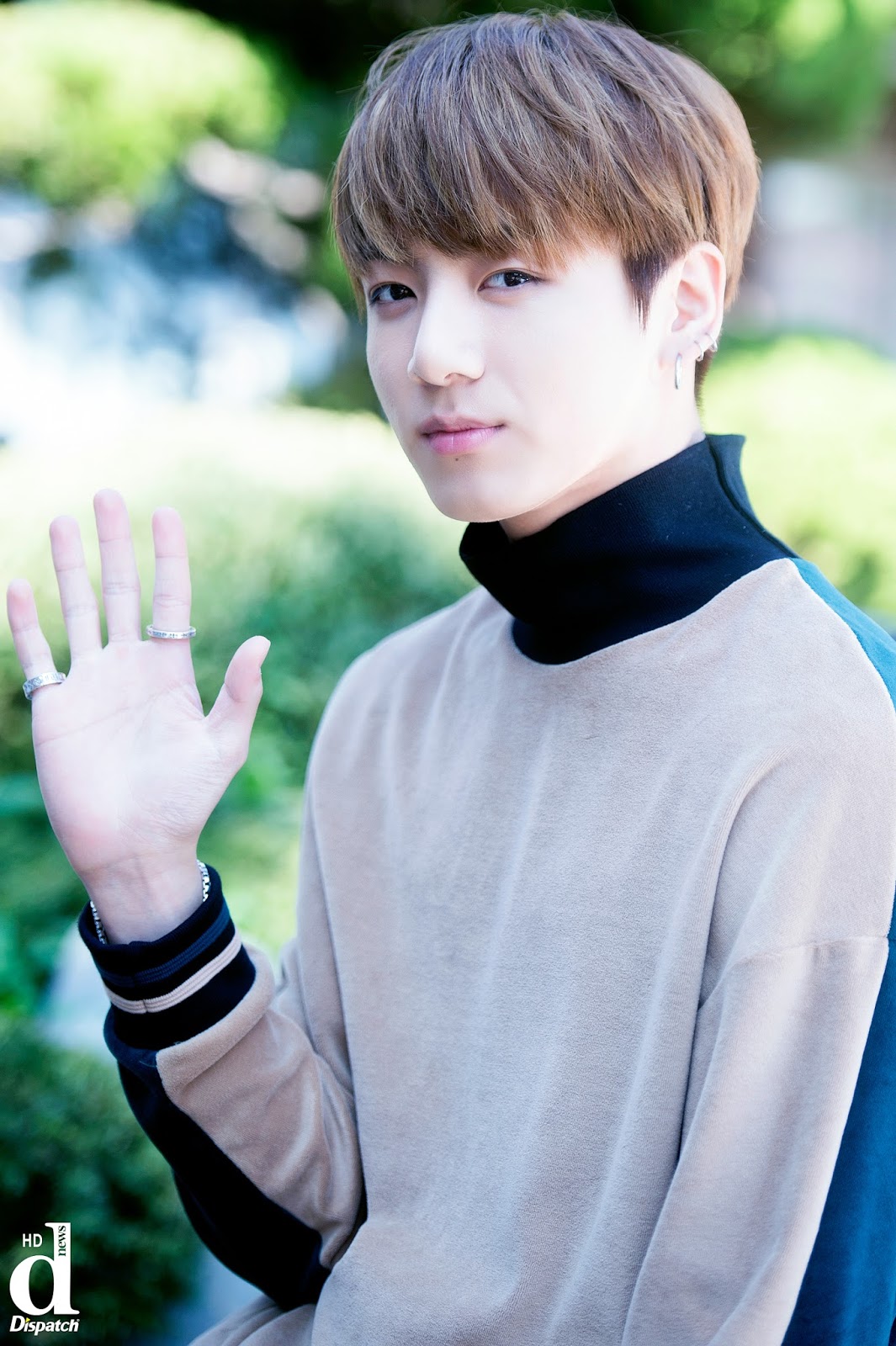 Devilspacezhip: [HD PHOTO] 16.10.09 BTS (방탄소년단) JUNGKOOK