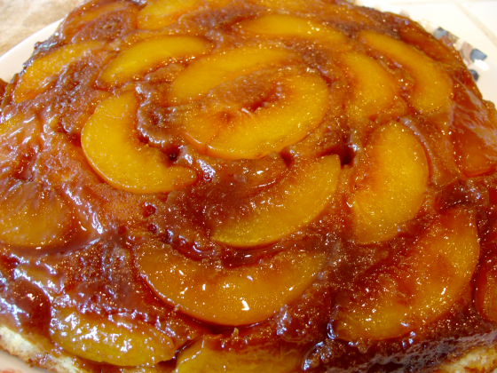 Mystery Lovers' Kitchen: Frozen Peach Upside Down Cake