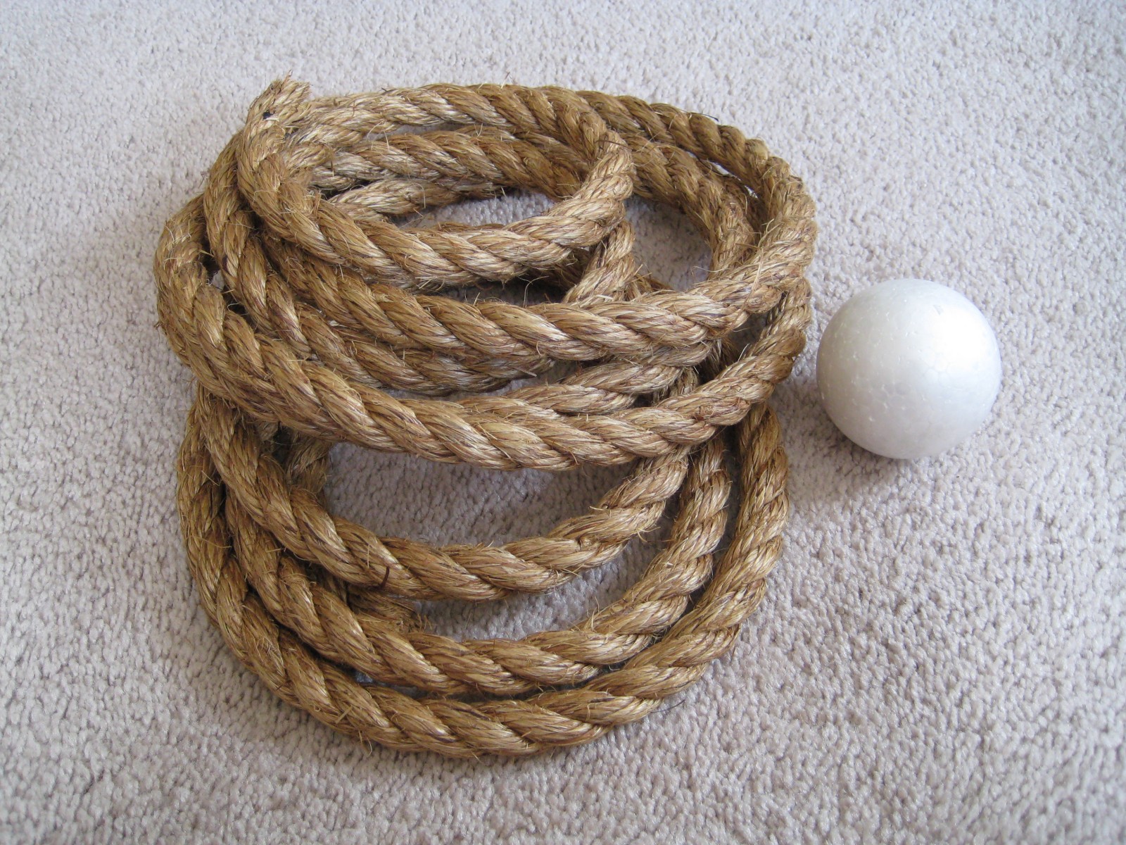 Heart Maine Home Rope knot bookend {DIY}