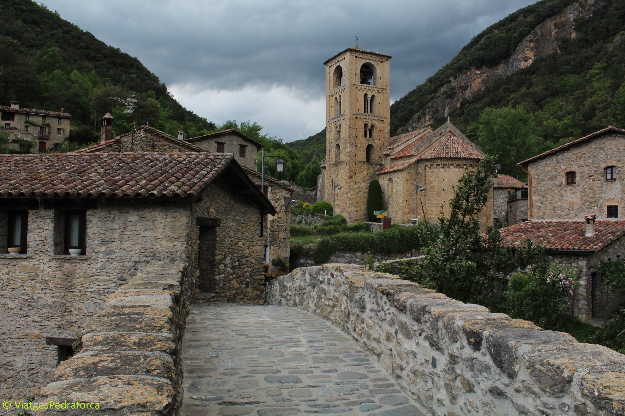 Els pobles més bonics de Catalunya, Alta Garrotxa, Ripollès, Pirineus catalans, Girona, Art Romànic