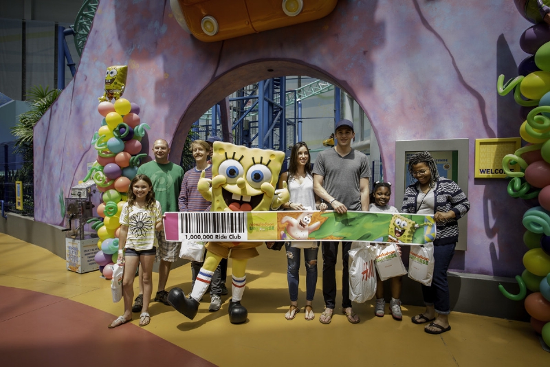 NickALive Celebrating 1 Million - Nickelodeon Universe One Million Free Rides 1 Millionth Coaster Cart On Spongebob Rock Bottom Plunge Ride Large Wristband Nick Mall Of America Moa Press