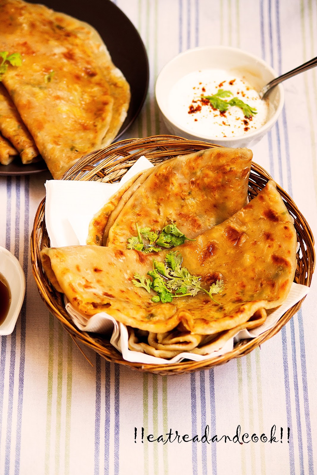 Potato and Cauliflower Stuffed Paratha / Aloo Gobi Paratha / Aloo