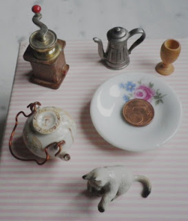 little objects for dollhouse