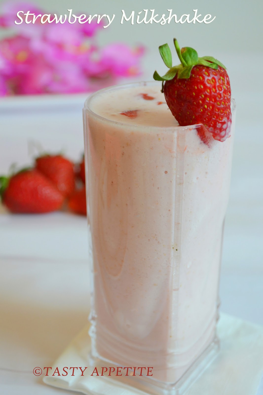 How to make Strawberry Milkshake? / Strawberry Recipes / Easy Milkshake
