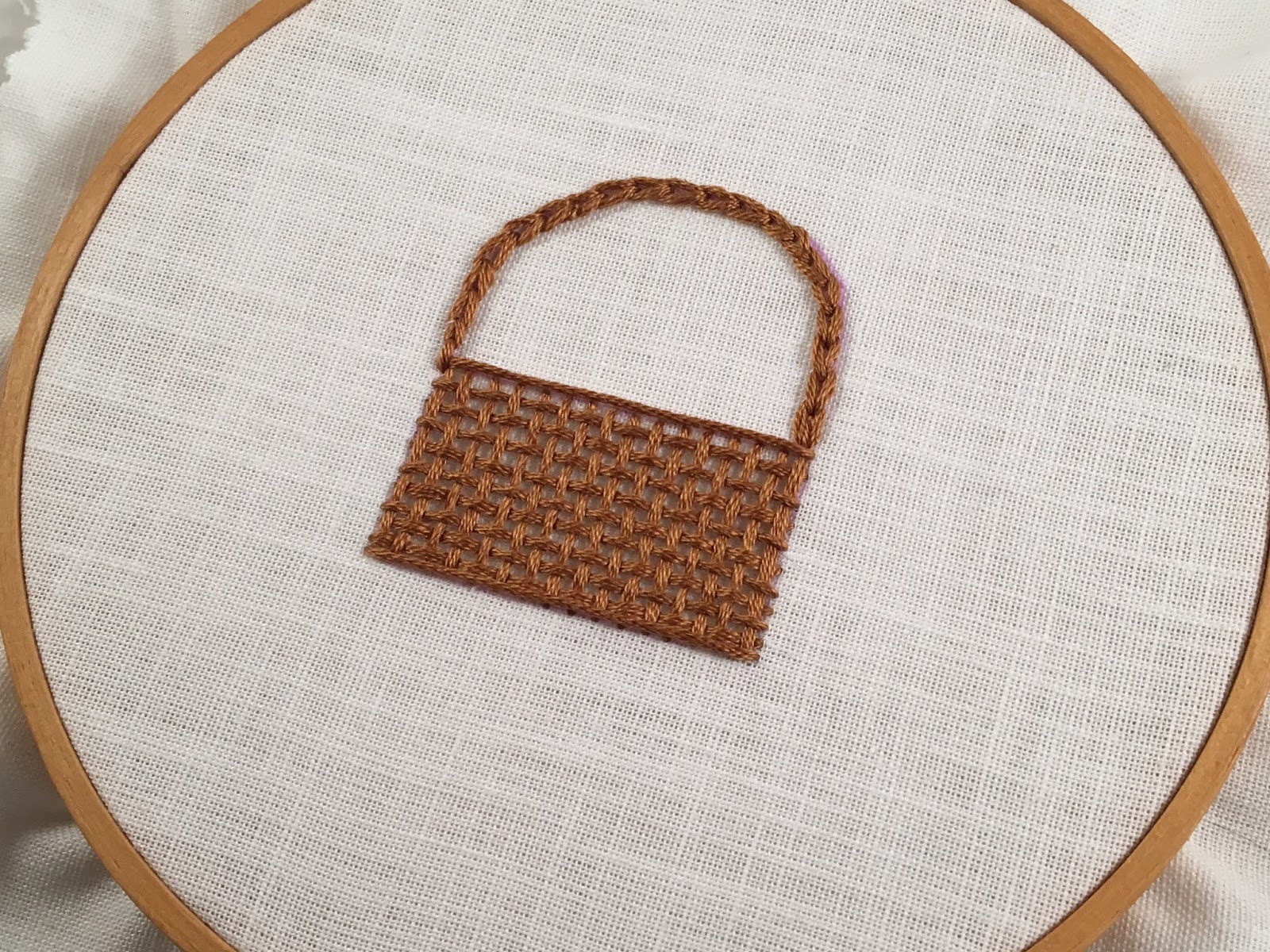 Woven Basket with flowers, a tutorial by Michelle for Mooshiestitch Monday on Feeling Stitchy