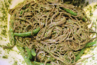 Soba noodles with green beans and pesto