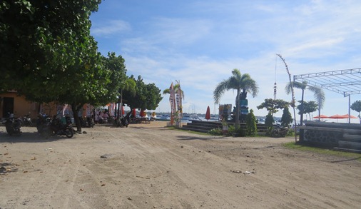 Watersport In Melasti Beach - Serangan Island Turtle Conservation Centre 