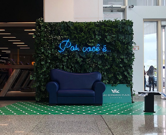 São Bernardo Plaza cria lounge em campanha de Dia dos Pais São Bernardo Plaza cria lounge em campanha de Dia dos Pais