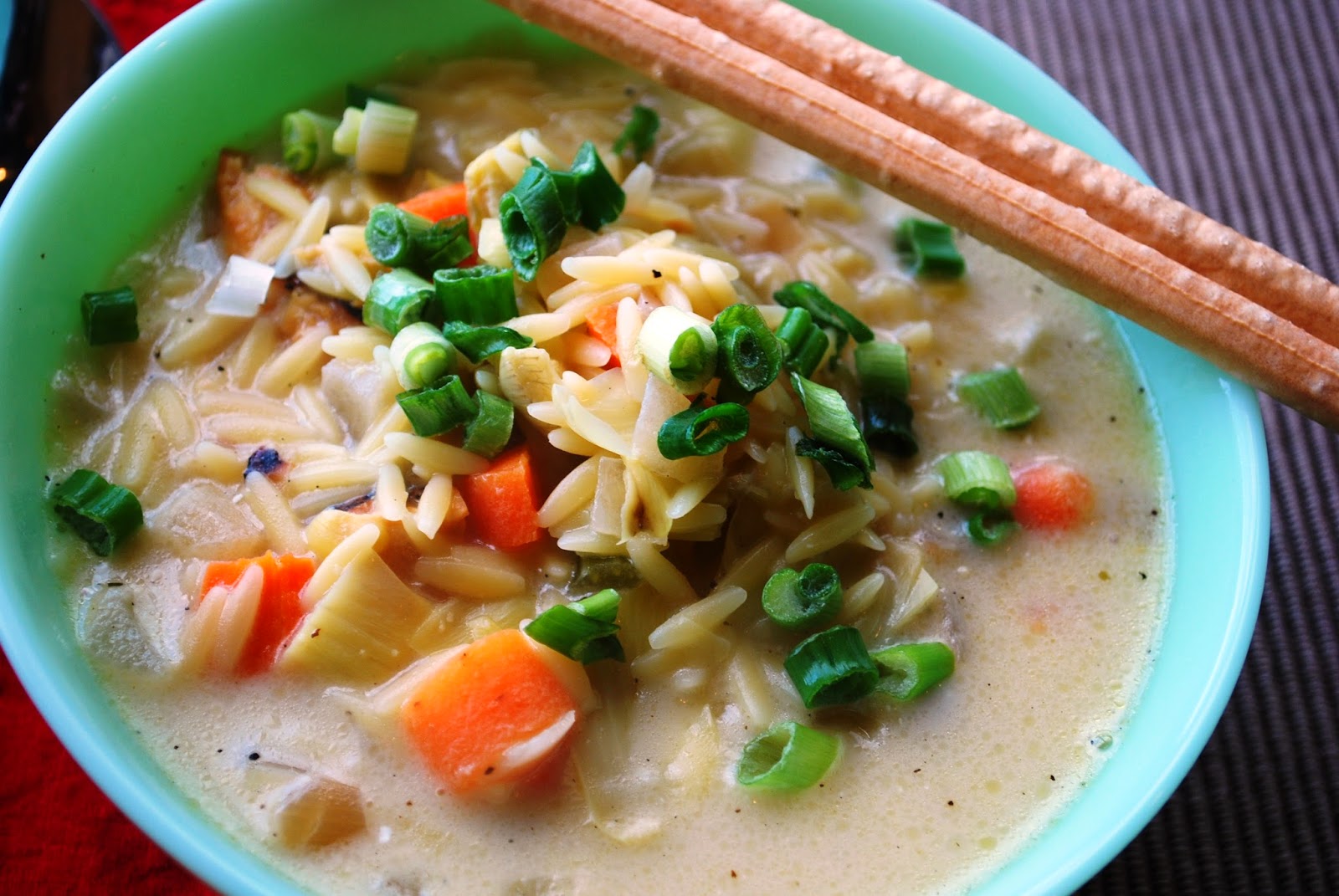 Gourmet Rooster Creamy Chicken and Artichoke Soup