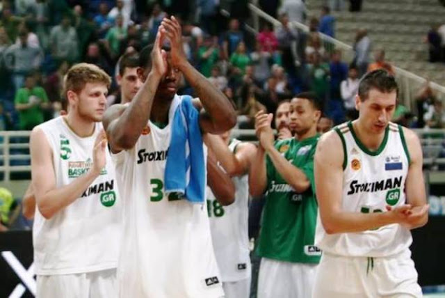 Στη Θεσσαλονίκη με τη... σκούπα του