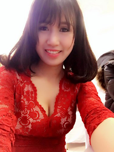 Phai long co hot girl gat lua “tuyen chong” gay bao like - Anh 10
