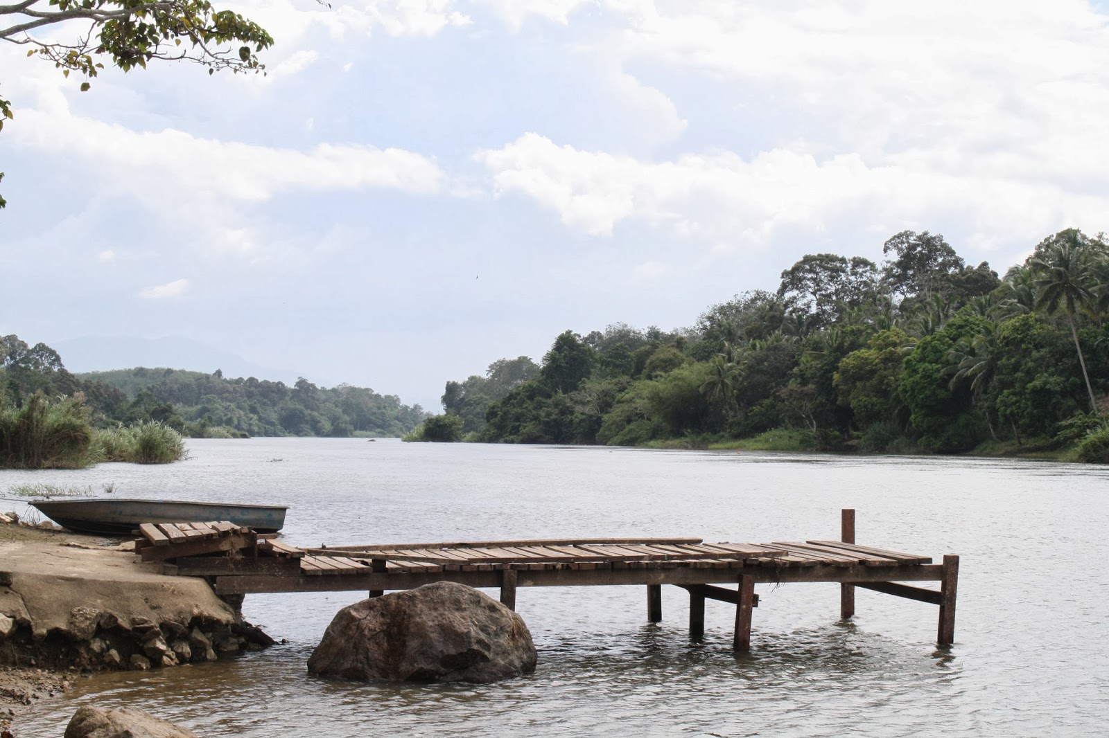 Pejabat Daerah Dan Tanah Slim River