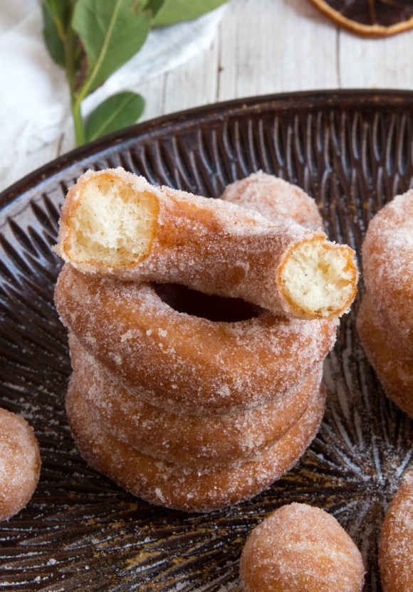 Starbooks: MUNKKI - FINNISH DOUGHNUTS