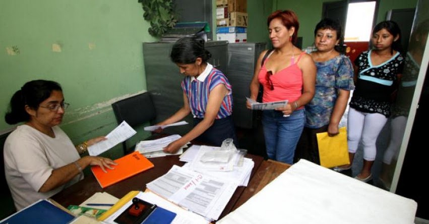 Colegios que cobren por Apafa y nivelación serán sancionados, advirtió INDECOPI Colegios que cobren por Apafa y nivelación serán sancionados, advirtió INDECOPI
