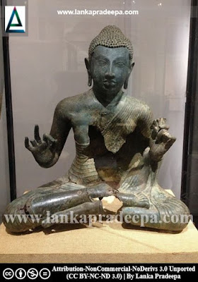 Badulla Preaching Buddha Statue, Colombo National Museum