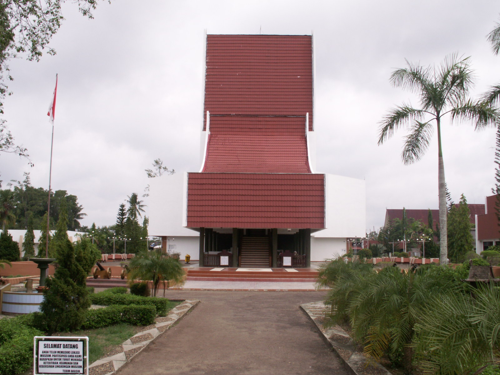 Wisata Sejarah Museum Lambung Mangkurat Banjarbaru - Wisata Kalimantan