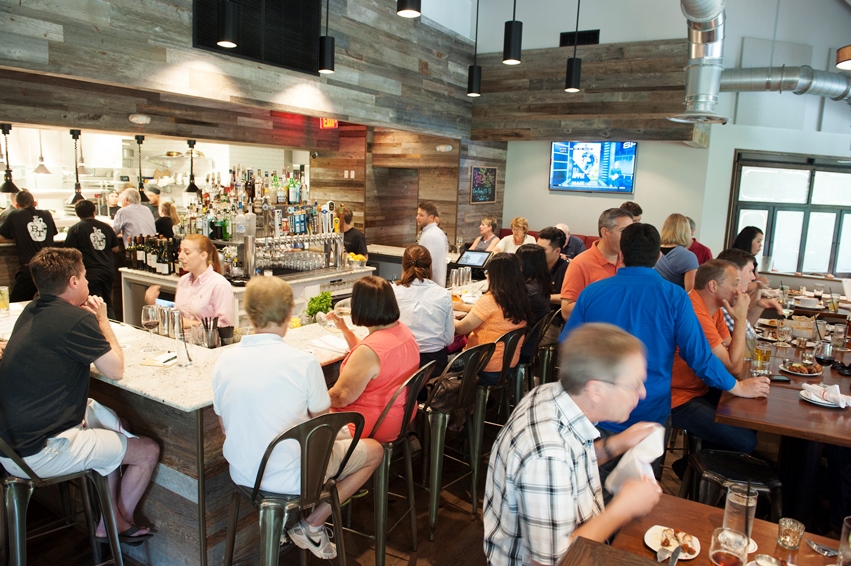 RESTON Red’s Table Will Celebrate March Madness 2017 with Happy Hours