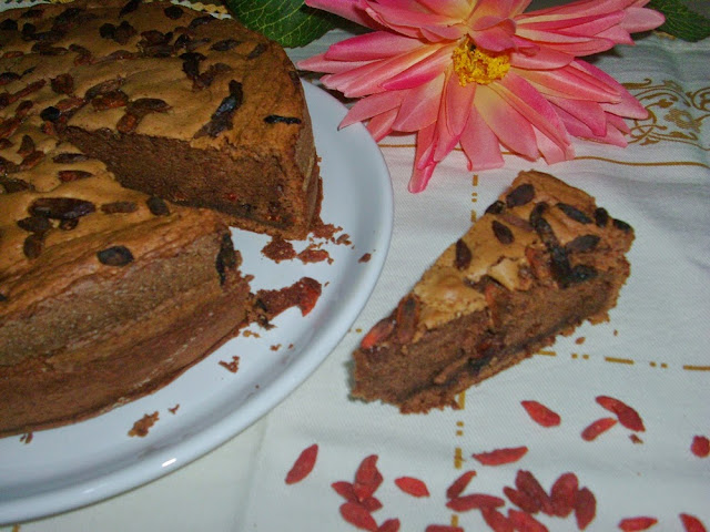  Bolo de chocolate com bagas goji