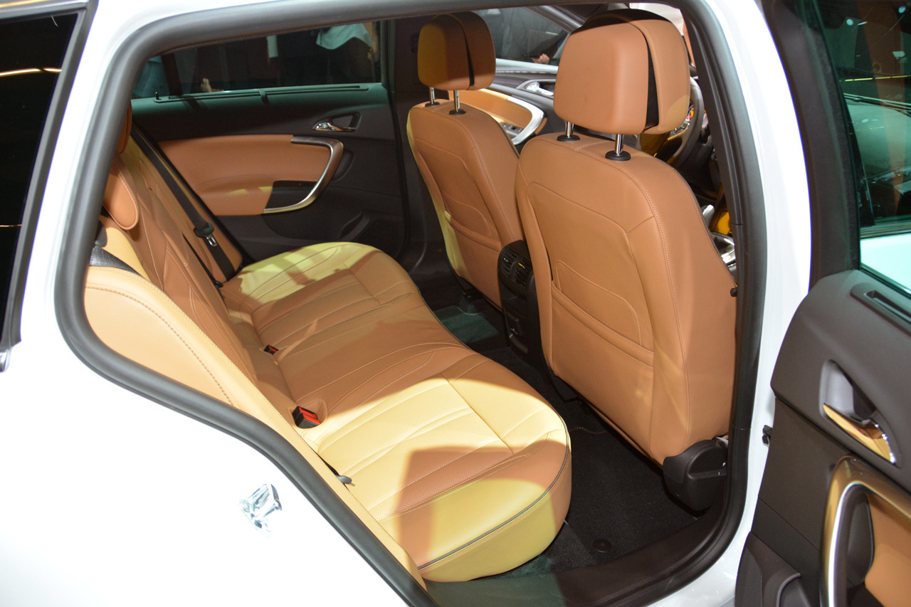 Asagi Dikmen Mahallesi Icindeki Recaro Koltuk Airbagli Satil