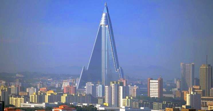 Ryugyong Oteli sadece Kuzey Kore'nin değil dünyanın en uzun binası olacaktı.