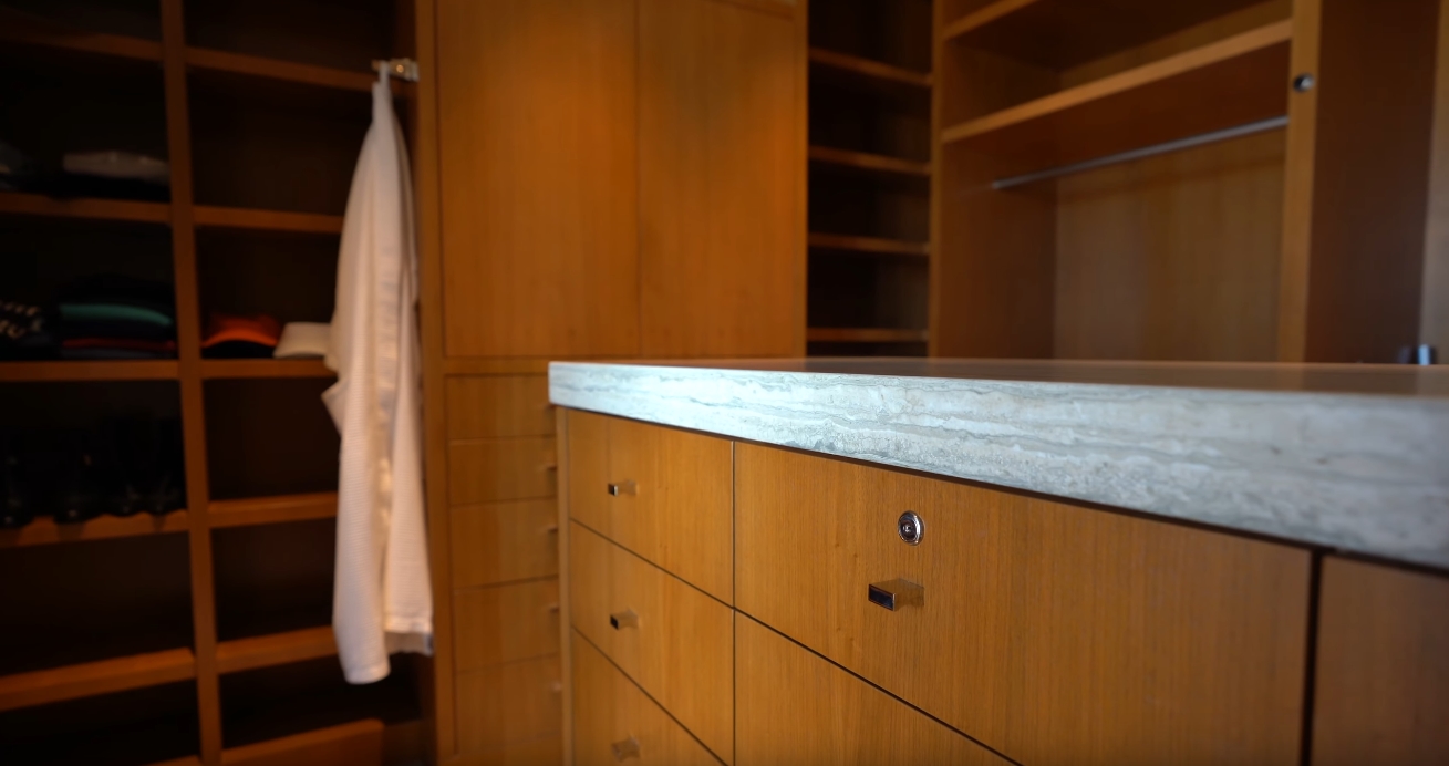 25 Photos vs. 10580 Wilshire Blvd #26 SE, Los Angeles, CA vs. Presidential Penthouse Interior Design Tour