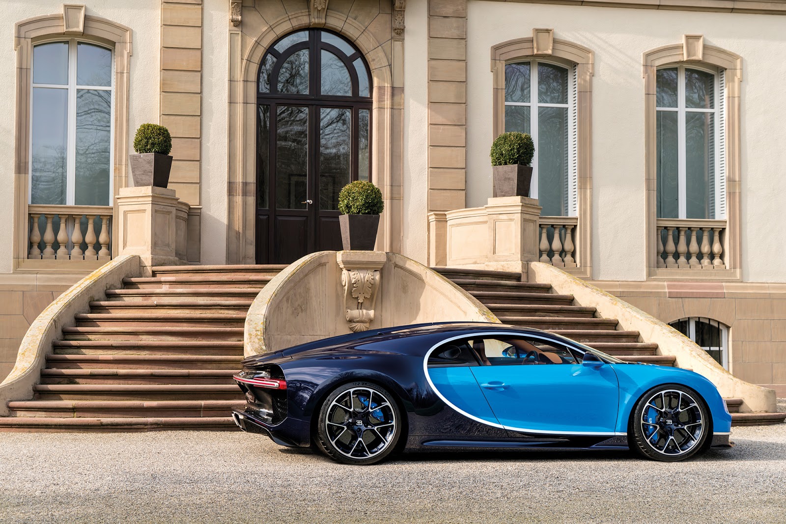 HD Wallpapers : Bugatti Chiron 2017 HD Wallpapers