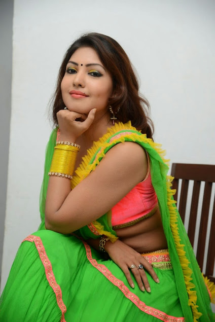 Bhojpuri Beautiful Actress Pic, Charming Bhojpuri actress photo