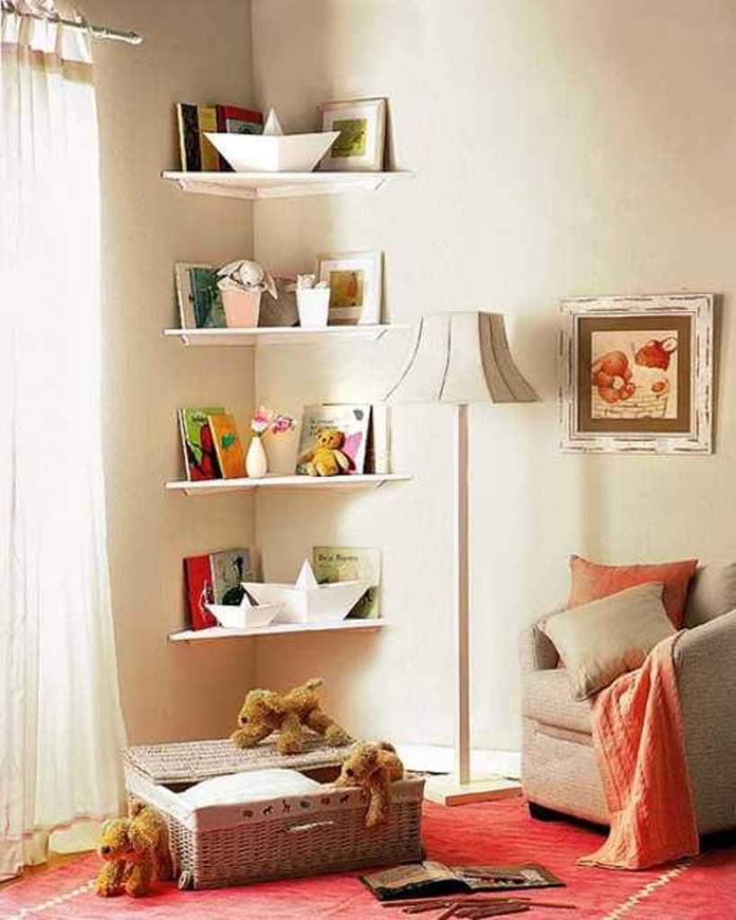 Home Priority: The Practical Corner Wall Shelf that Beautifies the