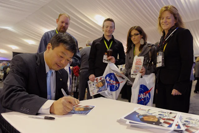 Leroy Chiao é mais um suposto "astronauta" da Nasa