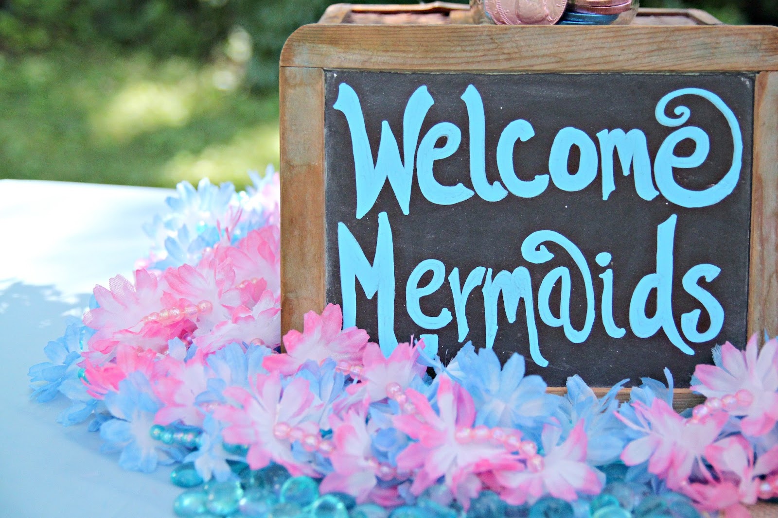 Mermaid Under the Sea 4th Birthday Party with Free Printable - The