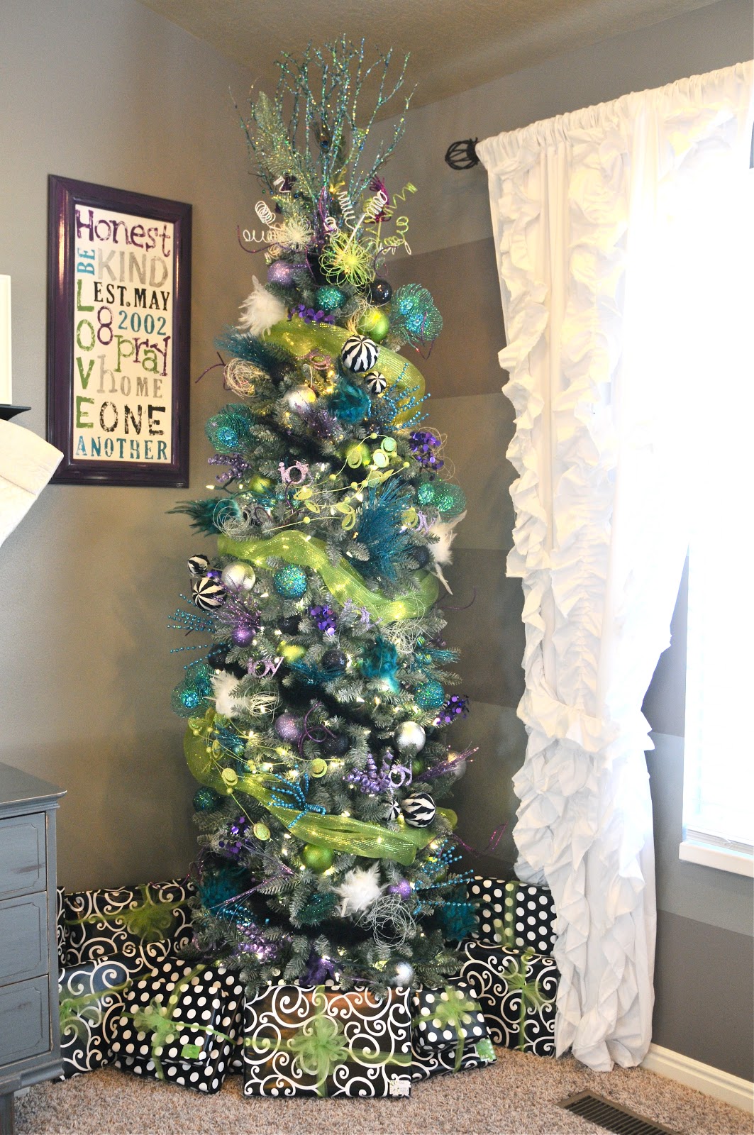 DIY Til We Die Flocking your own artificial tree!