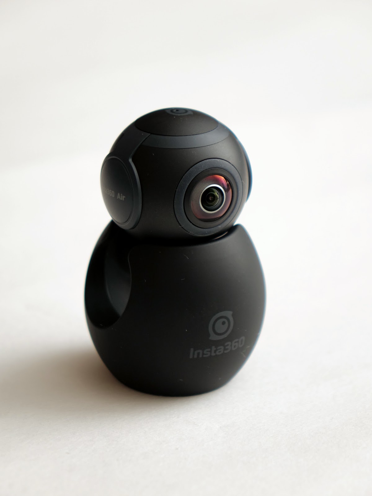 insta360 air 360