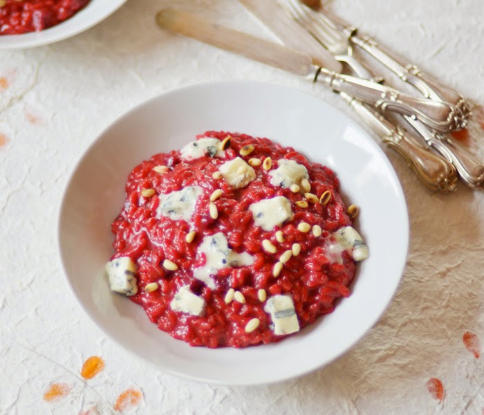 Lemon & Vanilla Beetroot risotto with cheese / Risotto de