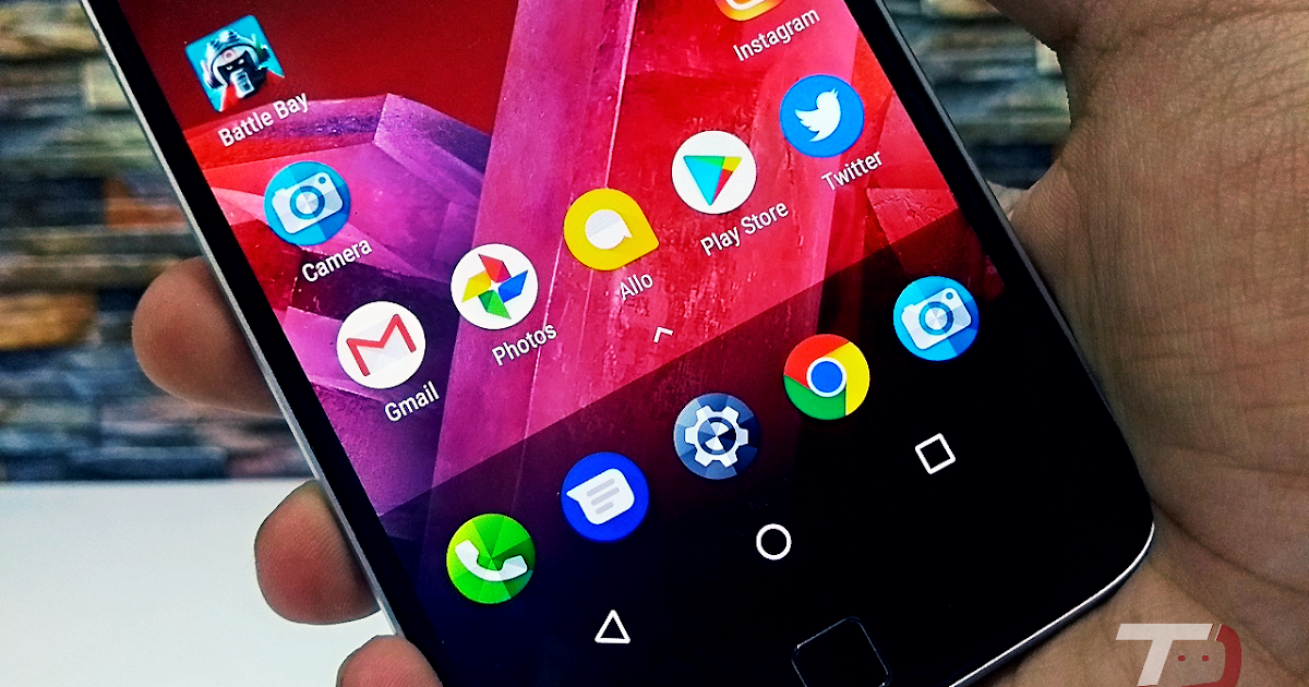 Download Moto Z2 Play Pixel-Like Launcher with Google Now Integration