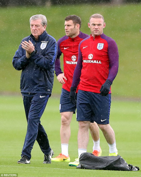 Chi ca ty dong cuu chua, toc cua Rooney van lo tho nhu ong gia - Anh 6