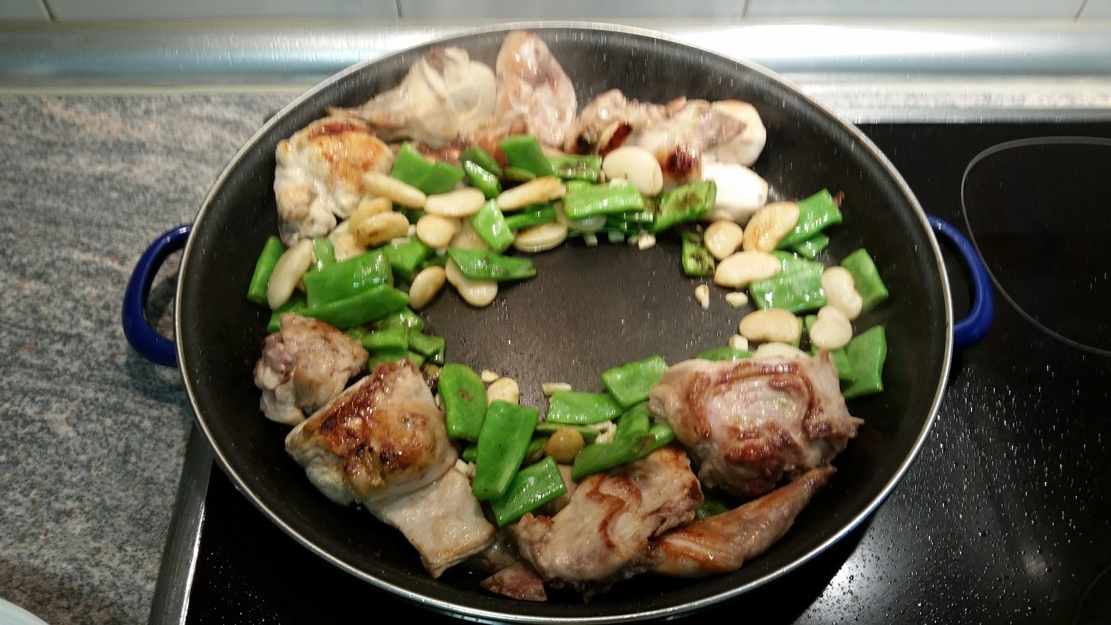 HITLODEO PAELLA VALENCIANA EN VITROCERÁMICA