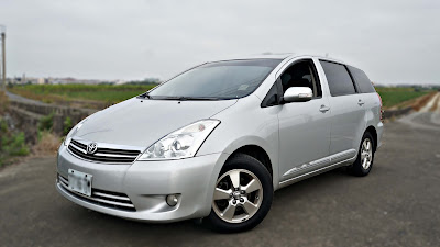 2008年 Toyota Wish 銀色 豐田中古休旅車