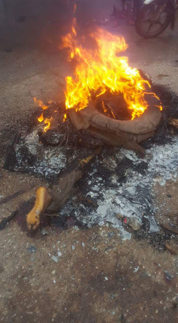 Jungle justice:Angry youths set ablaze motorcycle thief in Cross River State