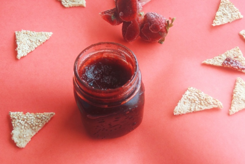 Instant Strawberry Jam Recipe With Jaggery No Pectin, No Preservatives