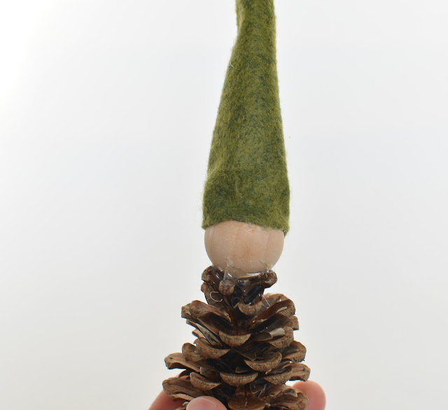 how to make pinecone gnomes