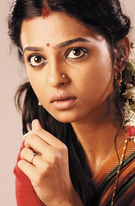 radhika apte in saree - raktha charithra movie actress pics