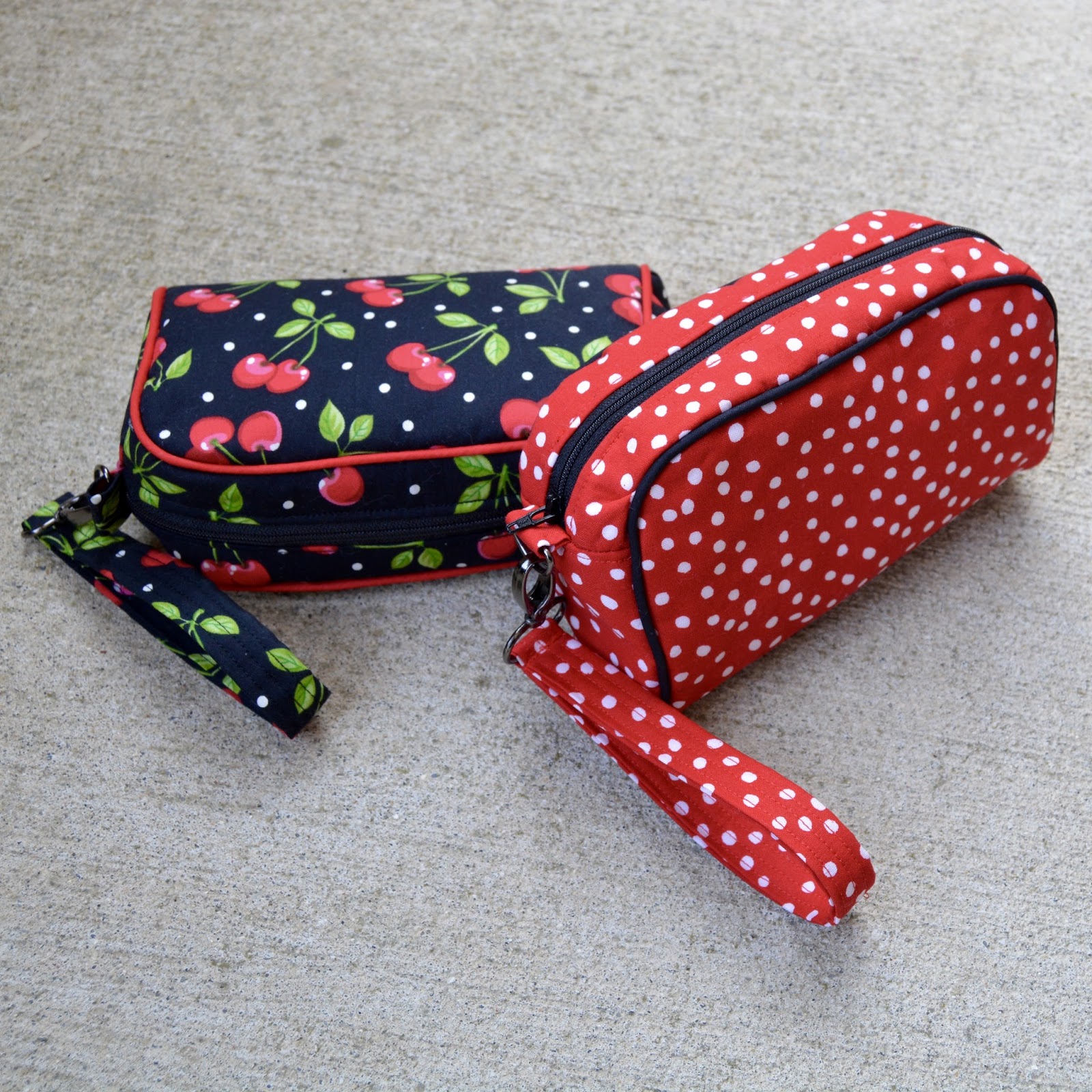 Roonie Ranching: Piped Zipper Pouch -- Sewing Tutorial